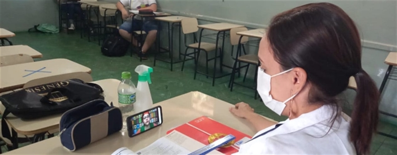 Secretária de Educação de Araporã destaca o papel da Plataforma para a oferta do Ensino Híbrido